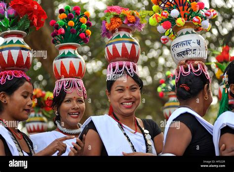 Tharu Nepal Stock Photos & Tharu Nepal Stock Images - Page 3 - Alamy