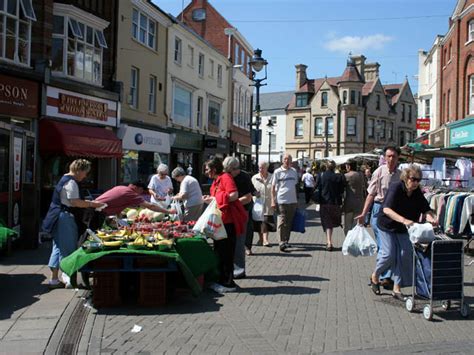 Market Day at Melton Mowbray © Kate Jewell :: Geograph Britain and Ireland