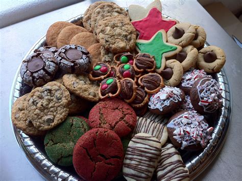 2011 Christmas Cookie Platter... | Christmas food, Holiday desserts ...