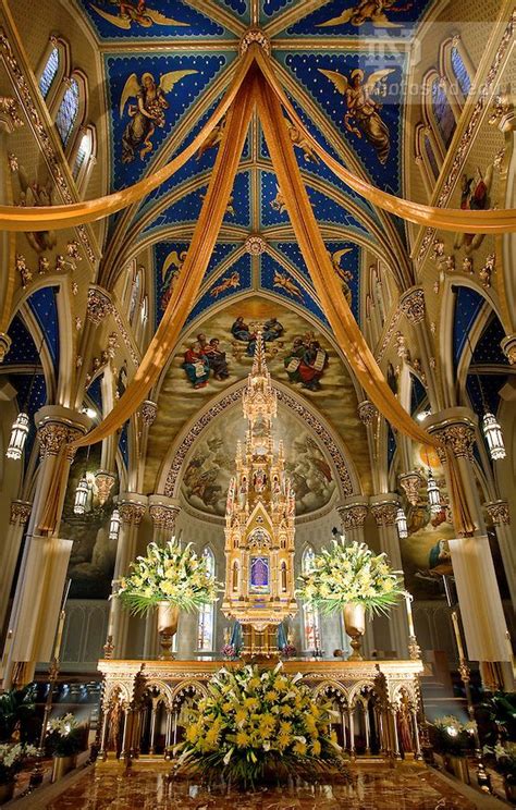 Apr. 30,2011; High Altar at the Basilica of the Sacred Heart..Photo by Matt Cashore/University ...