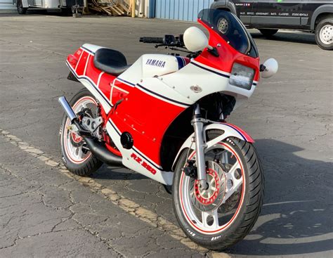 1985 Yamaha RZ350 – Iconic Motorbike Auctions