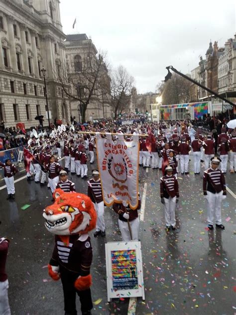 London New Year's Day Parade gets underway - ITV News