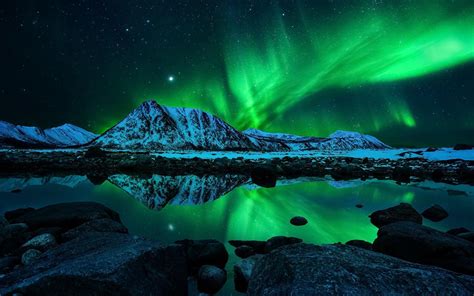 Green Aurora Borealis Wallpapers - Top Free Green Aurora Borealis ...