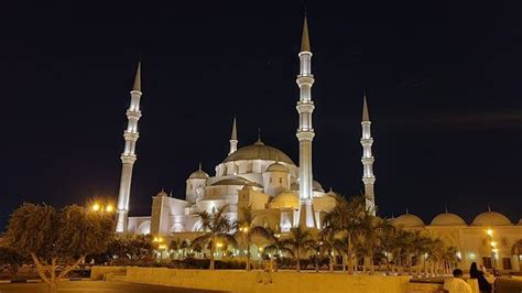 Fujairah Sheikh Zayed Mosque | Fujairah - What to Expect | Timings ...