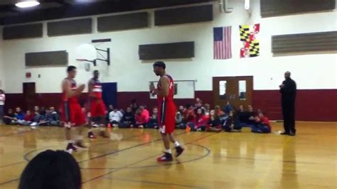 Monocacy Middle School hosts three of the Washington Wizards for a Dunk Show. - YouTube