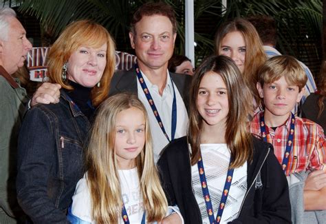 Ella Sinise Net Worth, Age, Wiki! (Updated September 2024)