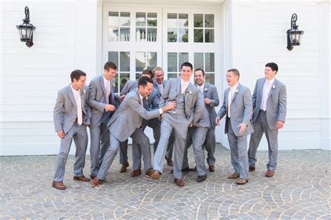 How To Photograph The Groomsmen Portraits: Groomsmen Poses