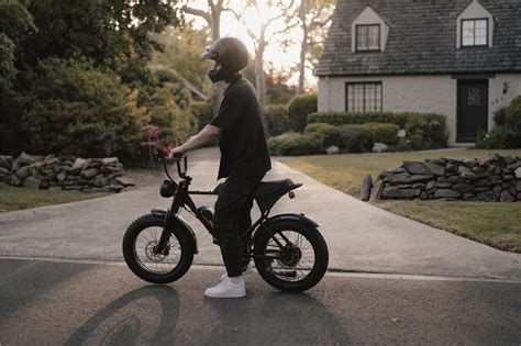 First Time Riding an E-Bike? Read This Beginner's Guide