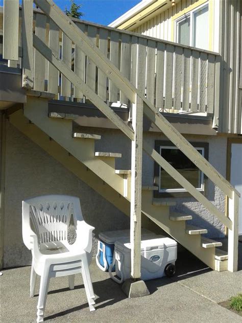 Deck Railings/Pickets/Slats & Stair Railing Saanich, Victoria