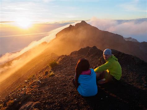 Mendaki Puncak Tertinggi Pulau Bali – Wira Nurmansyah Travel Blog