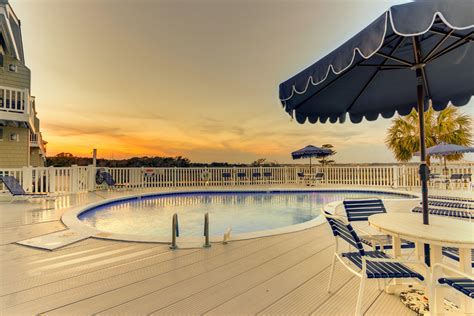 Palm Suites Atlantic Beach, NC - Crown Hotel & Travel Management