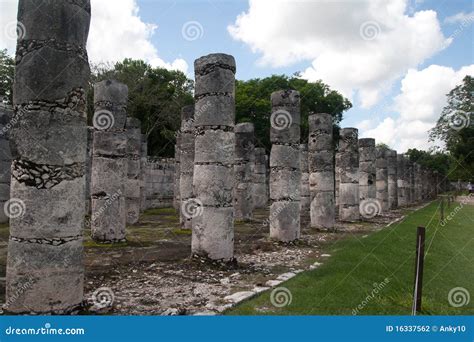 Temple of a Thousand Warriors Stock Photo - Image of archaeological, columbian: 16337562