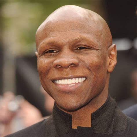 Chris Eubank shapes up for phone hacking fight | Celebrity News ...