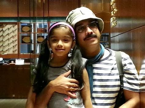 Actor Vineeth Family Photos - MERE PIX