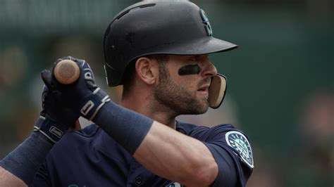 MLB: Mariners' Mitch Haniger suffers ruptured testicle