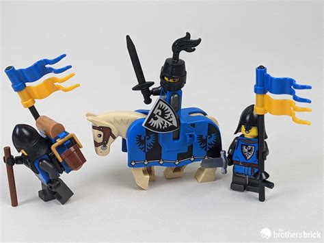 LEGO Iconic 10305 - Lion Knights' Castle - TBB Review - Part II - 7QUG7 ...