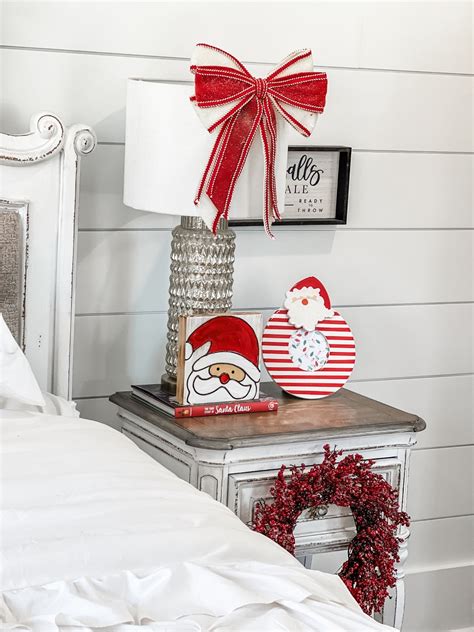 red white and black christmas in the bedroom - Re-Fabbed