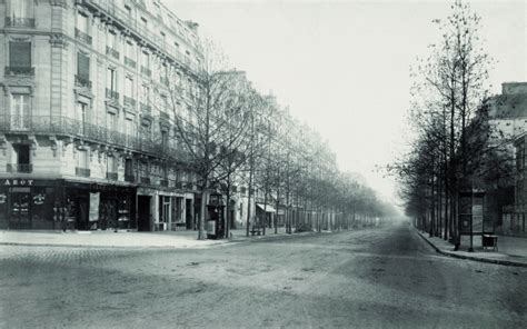 Read the Signs: Boulevard Haussmann in Paris | City History