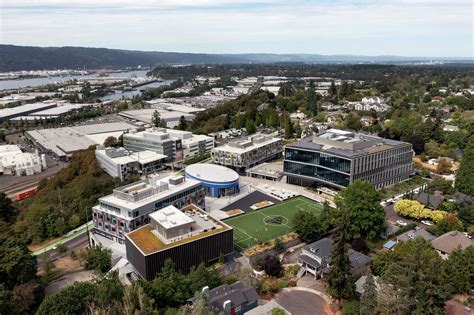 LEVER » Projects » Adidas Headquarters Expansion and Gold Building