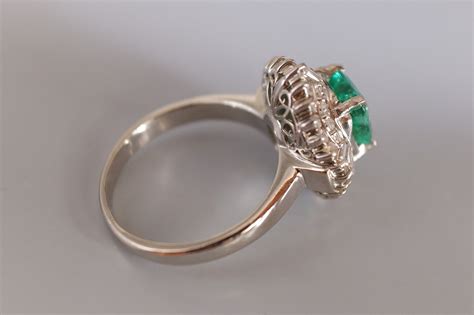 Platinum Emerald Art Deco Ring Vintage | Gem Gardener