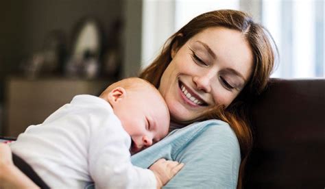 15 Benefits of Breastfeeding for Mom and Baby - CentraState Maternity ...