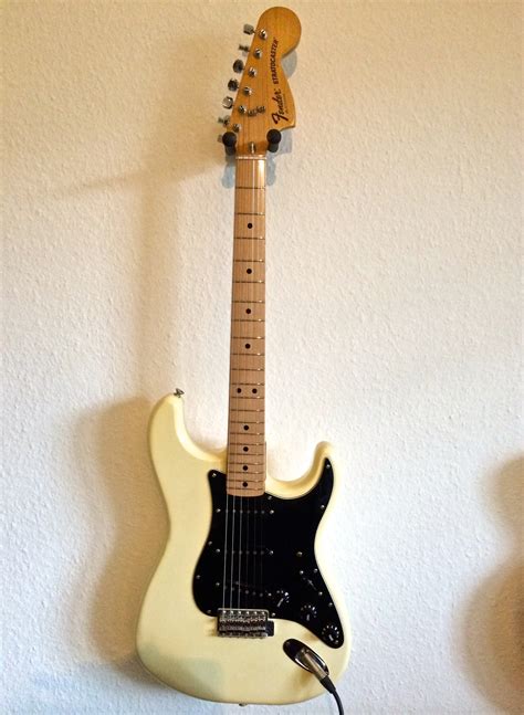 Fender Stratocaster 1977 Olympic White Guitar For Sale