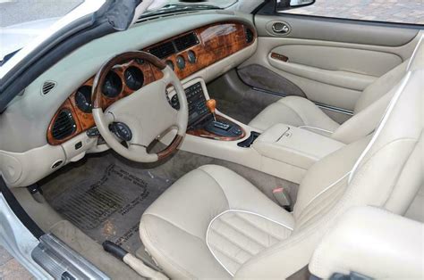 1998 JAGUAR XK8 CONVERTIBLE - Interior - 125753