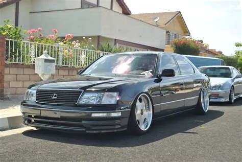 Theme Tuesdays: Lexus LS400s - Stance Is Everything