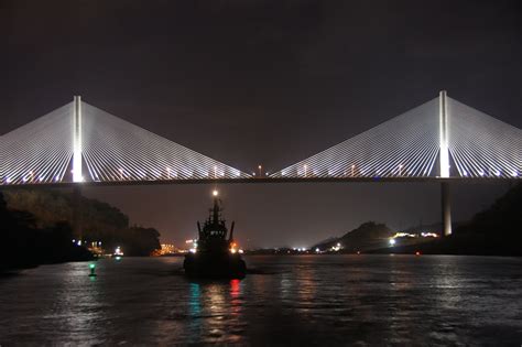 Centennial Bridge in Panama at night [4592 × 3056] : r/InfrastructurePorn