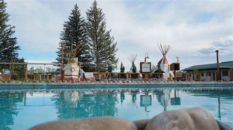 Mineral Hot Springs at Saratoga Hot Springs Resort | Wyoming