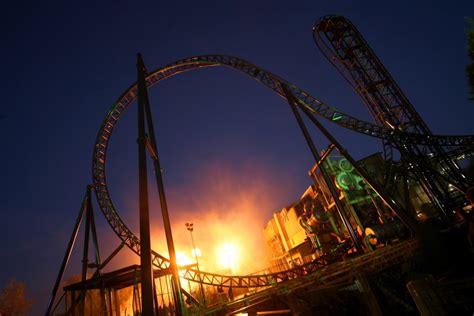 Thorpe Park Halloween Fright Night! | International Friends