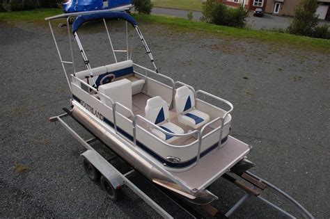 Electric Pontoon Boat