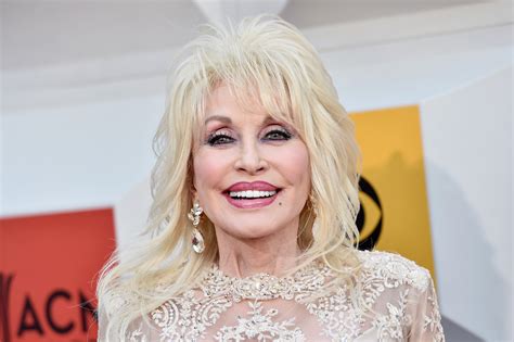 Dolly Parton Husband 2019 : Dolly Parton Spotted With Mystery Man - A ...