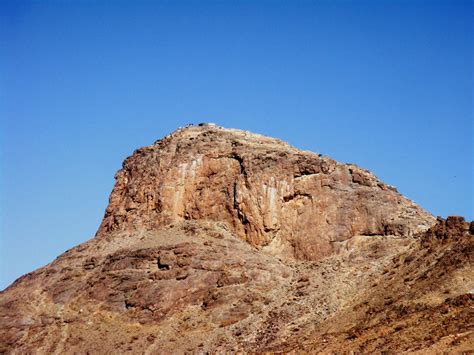 Jabal-al-Noor (Mountain of Light) | This Cave of Hira, the s… | Flickr