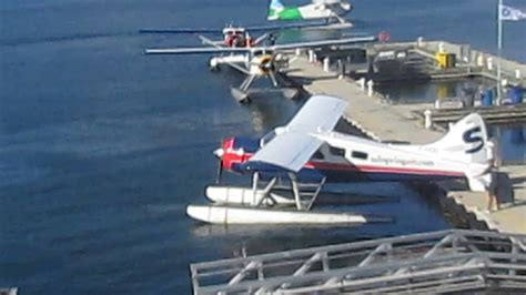 Seaplanes in Vancouver Harbour Airport in Vancouver Seaplane Tour Center - YouTube