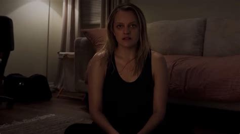 Cecilia Kass Elizabeth Moss Sitting On Floor The Invisible Man 2020 HD Movies Wallpapers | HD ...