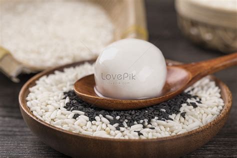 Sesame Glutinous Rice Balls Picture And HD Photos | Free Download On Lovepik