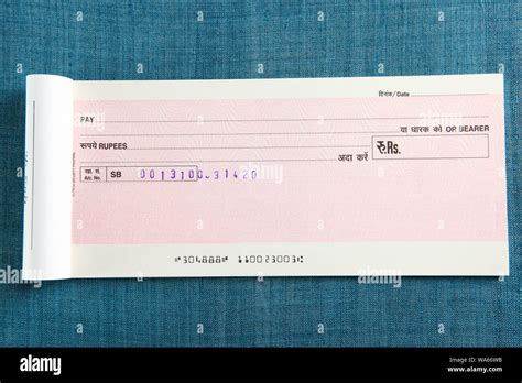 Close up of a cheque book Stock Photo - Alamy