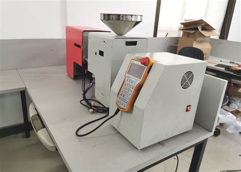 PE Small 20 Gram Desktop Injection Molding Machine