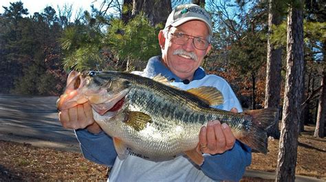 34 of the Biggest State Record Largemouth Bass - Wired2Fish.com