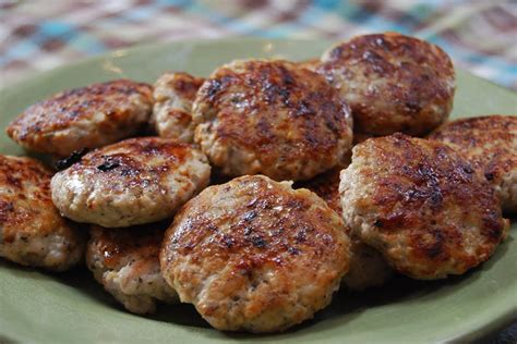 Healthier Homemade Sausage Patties | Michelle Pearson Everett