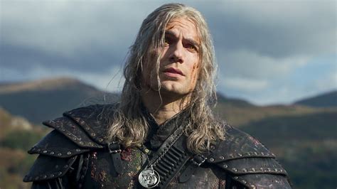 Henry Cavill Left The Witcher Because There Was Too Much Work? | GIANT FREAKIN ROBOT