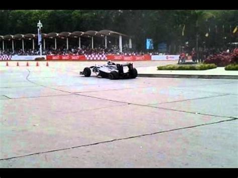 Pastor Maldonado Crashes Williams Race Car In PR Stunt : motorsports