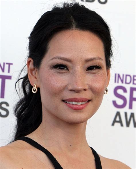 lucy liu Picture 26 - 27th Annual Independent Spirit Awards - Arrivals