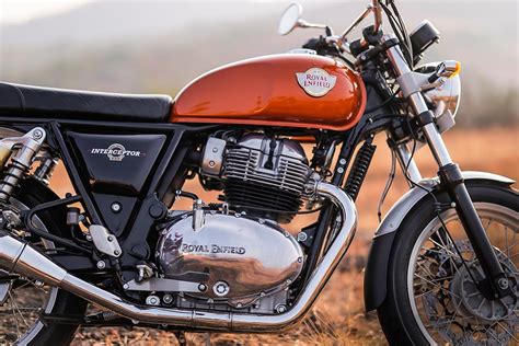 Royal Enfield Interceptor 650 Photo Gallery - GaadiKey