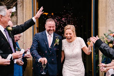 THE SWAN HOTEL BIBURY WEDDING - AMY & DARRELL