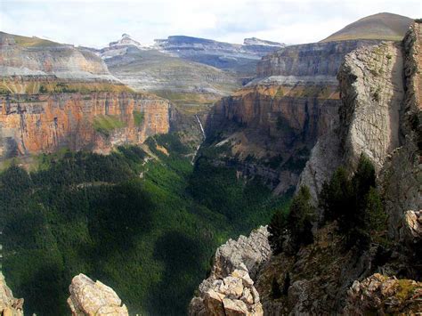 Ordesa Monte Perdido National Park Pyrenees Spain routes visits