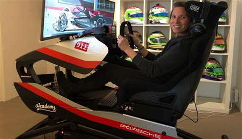 Background story Simona De Silvestro: World tour of the “Iron Maiden” ends at home - Porsche ...