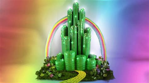 DIY Emerald City (Wizard of Oz Decorations)