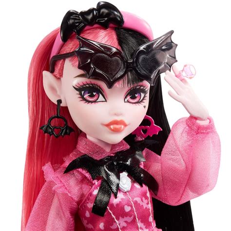 Monster High Draculaura Doll - Entertainment Earth